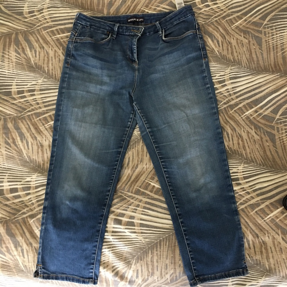 M&S Sculpt & Lift stretch Capri jeans size 10